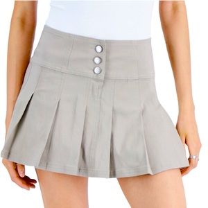 NWT Pleated Mini skirt by Vanilla Star, Size Junior XL